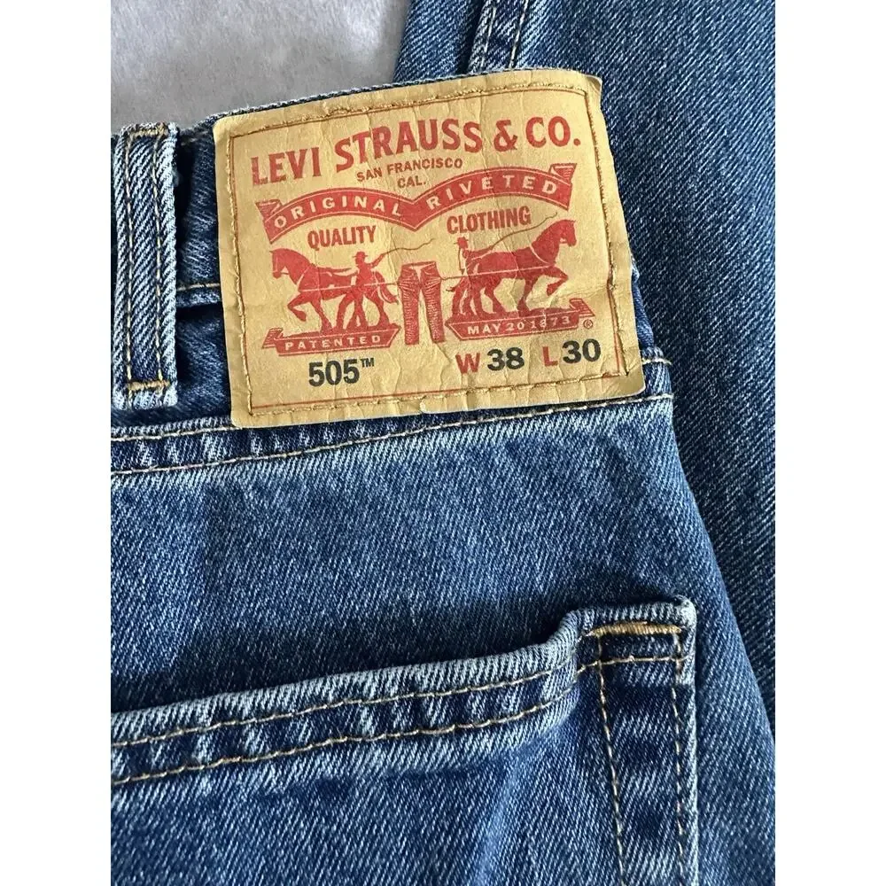 Levi's 505 Jeans Mens 38x30 Regular Fit Straight Leg Denim Cotton Medium Wash